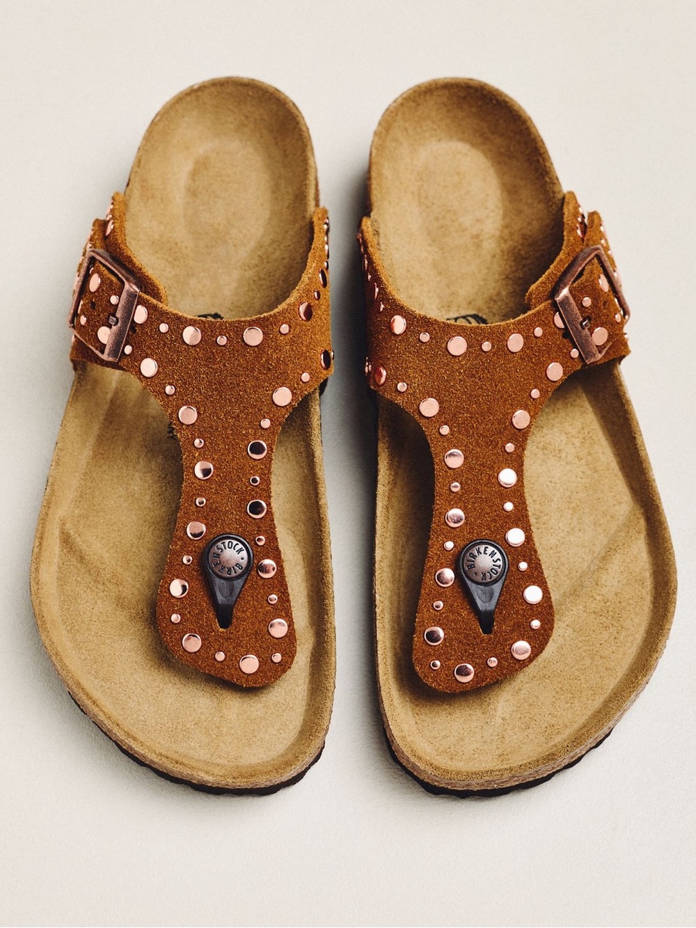 New Birkenstock Gizeh Rivet Border Studded Sandals Mink